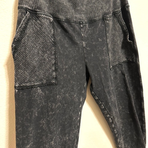 Olivia Rae Jogger Pants - Picture 3 of 6